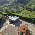 Mammolino - Medieval Mini-villa With Jacuzzi And Stunning Views