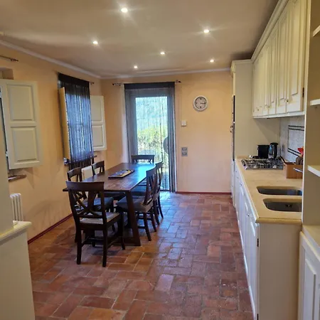 Mammolino - Medieval Mini-villa With Jacuzzi And Stunning Views