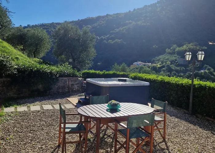 Mammolino - Medieval Mini-villa With Jacuzzi And Stunning Views Villa Lucca
